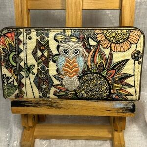 NWT SakRoots owl embroidery bifold wallet